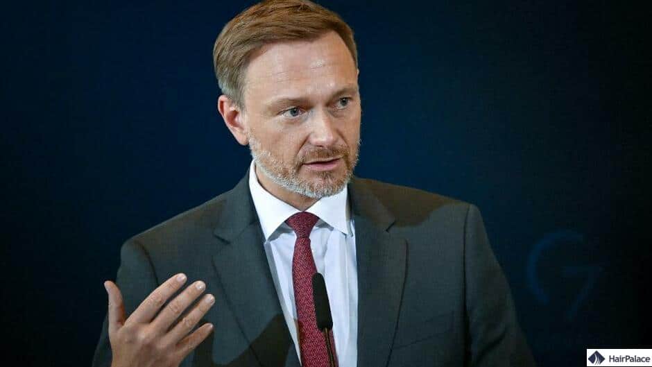 Haarwiederherstellung von Christian Lindner