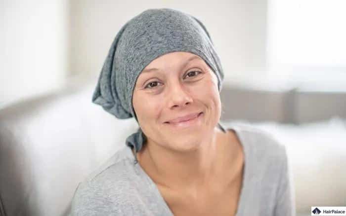 Bewältigung von Haarausfall im Zusammenhang mit Krebsbehandlungen